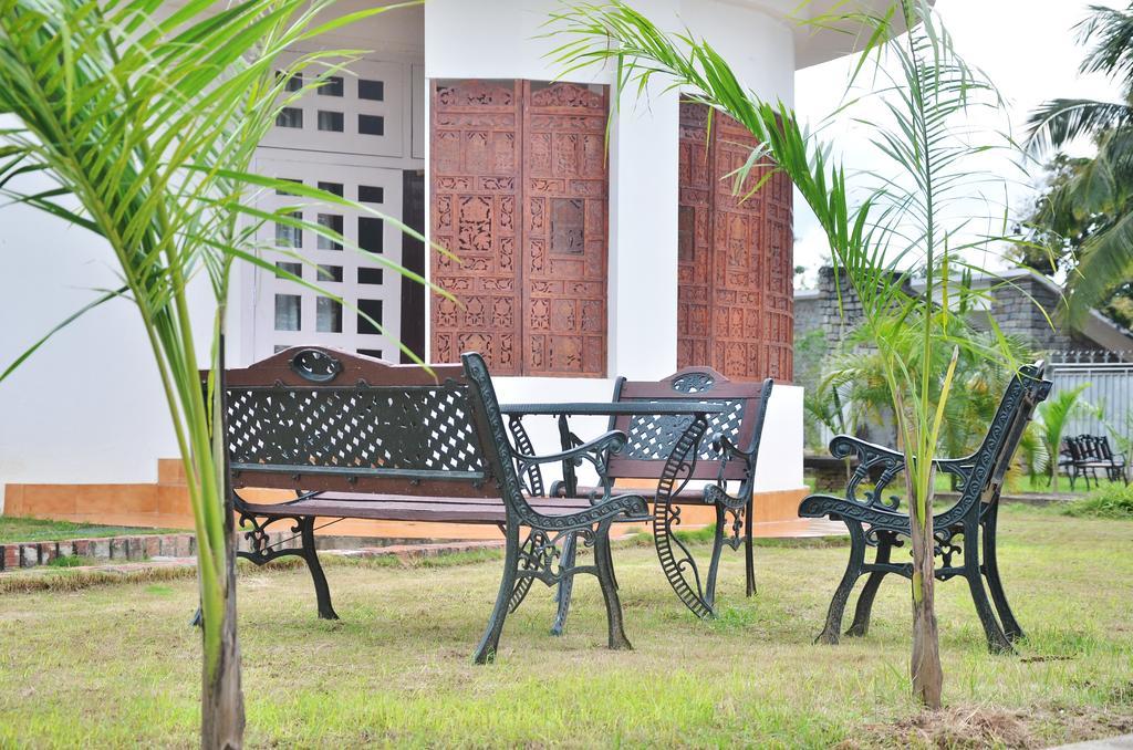The Oasis Guest House Dimāpur Habitación foto